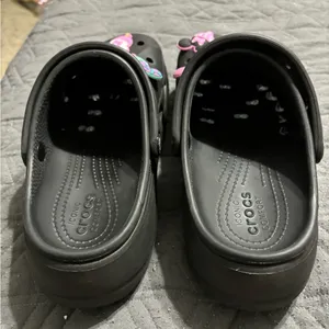 Black platform crocs with Disney charms W7 thumbnail 7