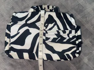 Zebra print organizer bag with handle and pocket thumbnail 2