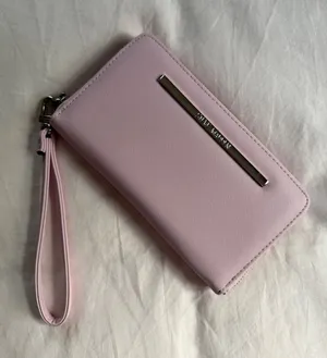 Steve Madden Wristlet Wallet thumbnail 1