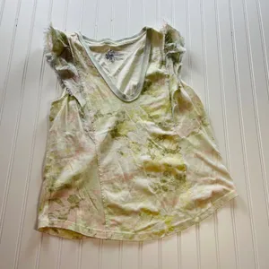 Anthropologie Pilcro Top Camo Yellow Green Ruffle Sleeve V-Neck Large thumbnail 2