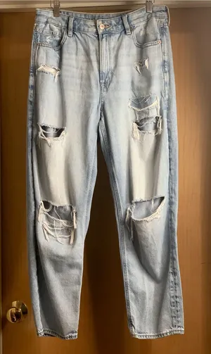 American Eagle Light Distressed women’s Mid-Rise Jeans Size-10 Distressed Street thumbnail 1