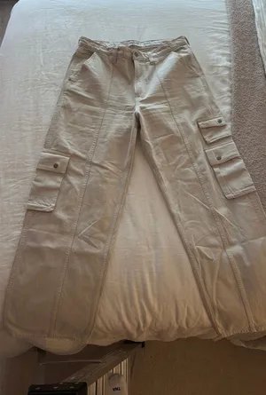 Abercrombie high rise loose cargo jeans thumbnail 1