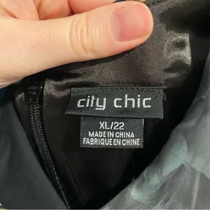 Floral City Chic Dress NWT Size XL thumbnail 3