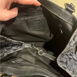 🛍❤️‍🔥 COACH black Signature Monogram Handbag Patent Leather Handle Large Tote thumbnail 11