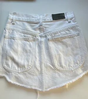 Carmar Denim LF White Zip Up Skirt thumbnail 4