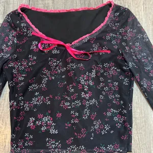 90s/00s Black Floral Fairycore Top w/ Pink Ribbon Ties‎ Sz xs thumbnail 3