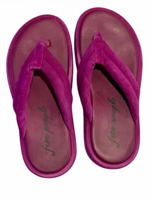 Free People Wonderland Vibrant Magenta Suede Thong Sandals - Size: 36.5/US 6.5 thumbnail 6