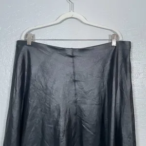 SPANX Women Plus Size 1X Black Faux Leather Skater Mini Skirt Edgy Rocker Punk thumbnail 3