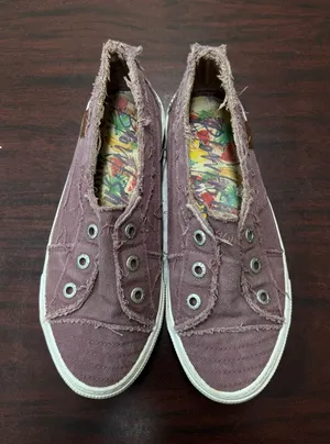 Blowfish Aussie Slip-On Shoes in Lavender Frost Size 9 thumbnail 1