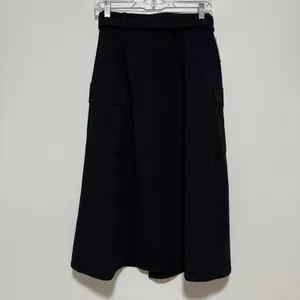 Wilfred Aritzia NEW Hana Crepe high-rise cargo wrap midi Black Skirt Size‎ 2XS thumbnail 4
