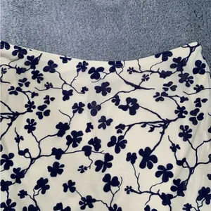 Motel rocks Latika skirt grunge floral flock cream XS thumbnail 6