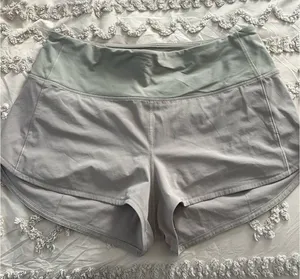 Lululemon Speed Shorts 2.5" High-Rise thumbnail 1