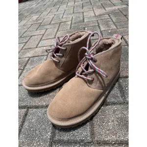 UGG Women's Neumel Chukka Suede Boot Size 10 thumbnail 4