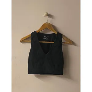 Garage Black Ribbed Cropped Tank Size S thumbnail 3