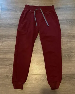 FIGS Women's size XS Zamora Jogger Pants Rafaela Top Burgundy Scrub Set thumbnail 2