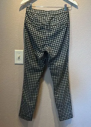 Hollister Women’s Black and White Plaid Stretchy Pants Medium Ultra High Rise thumbnail 9