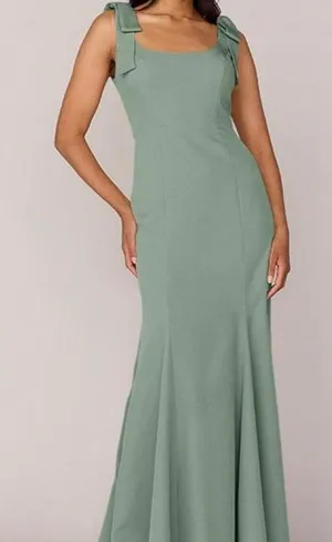 Revelry Nicole Crepe Dress thumbnail 1