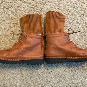 Tan Faux Leather Lace Up Ankle Boots with Ribbed Knit Sock‎ Cuff size 5 Lining thumbnail 6
