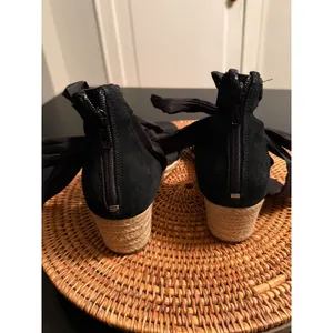 UGG‎ Trina Black Suede Espadrille Wedge Ankle Tie Sandals 1019106 thumbnail 5