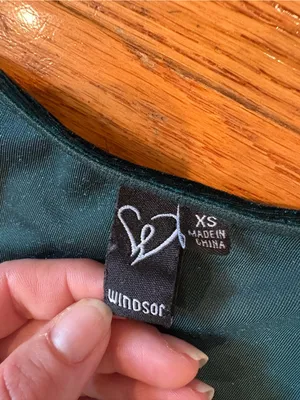 Windsor Emerald Green Velvet Mini Dress Women’s XS Holiday Party Cocktail thumbnail 4