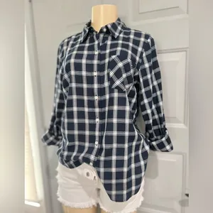 Tommy Hilfiger long sleeve women’s shirt size S LIKE NEW NO TAGS thumbnail 4