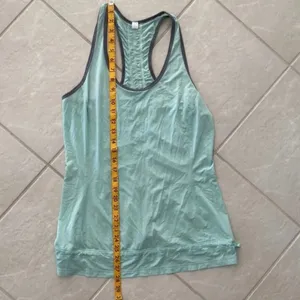 Lululemon Mint Green Racerback Tank Top Sz 8 thumbnail 4