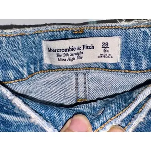 Abercrombie & Fitch The '90s Straight Ultra High Rise Blue Denim Jeans Size 28 6 thumbnail 3