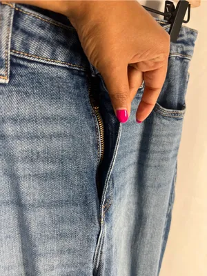 Old Navy Higher High-Rise Flare Jeans 6 Petite Medium Wash Clover thumbnail 6