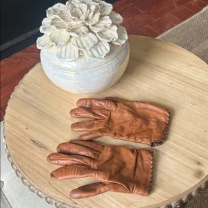 FRYE Vintage Chestnut Brown Leather Gloves Stitched Trimmed Hem thumbnail 3