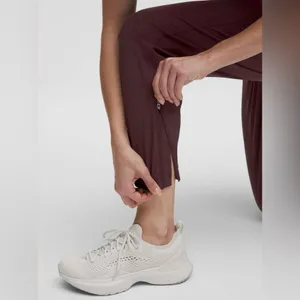 Lululemon NWT Adapted State Perforated High Rise Joggers Goodnight Plum Size 4 thumbnail 3