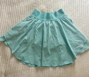 lululemon skirt  thumbnail 1