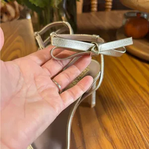 Delta Silver Bow Heels thumbnail 3