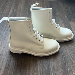 Dr. Martens 1460 MONO SMOOTH LEATHER LACE UP BOOTS thumbnail 5
