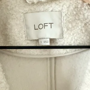 LOFT Double Breasted Midi Boucle Jacket in Cream - Size S thumbnail 7
