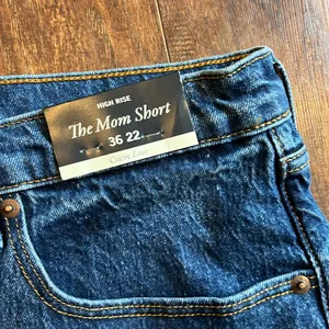 Abercrombie & fitch The Mom Short thumbnail 4