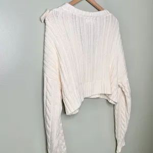 NWT Aeropostale Oversized Cable Knit Cropped V Neck Cardigan Sweater Cream XL thumbnail 7