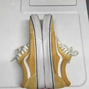 Vans Old Skool Yellow Suede Leather Canvas Women’s Size 10/ Men’s Size 8.5 thumbnail 6