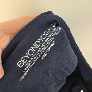 Beyond Yoga‎ Navy Spacedye Longline Sports Bra Crop Top Size XXS thumbnail 3