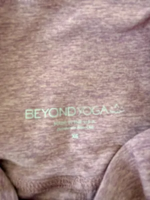Beyond Yoga Caught in the Midi High Waisted Pocket Leggings thumbnail 6