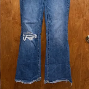 American Eagle Flare Jeans thumbnail 2