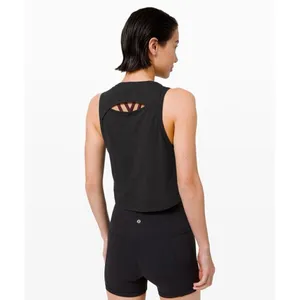 ✨Lululemon Cut Back Crop Black Sz Small Tank Top✨ thumbnail 3