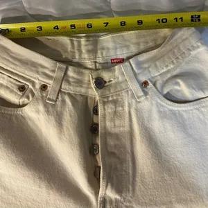 Levi’s Vintage 501 Size 7 Inseam 25 inches Made in USA 1991 thumbnail 4