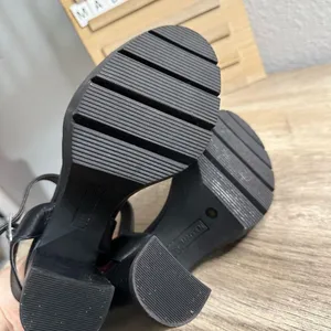 Steve Madden Women’s 8 Maurra Black Leather Heeled Platform Sandals Goth Chunky thumbnail 4