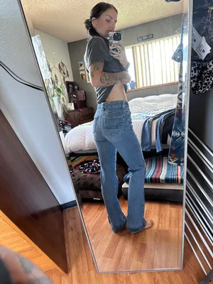 American Eagle Jeans thumbnail 2