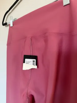 NEW Peloton Solid Flex Leggings Pink‎ Activewear Workout Gym Cycling Pants NWT thumbnail 4