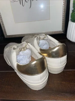 DV Dolce Vita Helix Leather Sneakers Dusty Gold Size 9.5 thumbnail 7