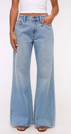 Abercrombie & Fitch Curve Love Baggy Bootcut Jeans thumbnail 1