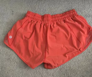 Lululemon Hotty Hot thumbnail 1