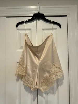 Reformation Fern Satin Short thumbnail 4