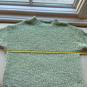 NWOT Green Chunky Knit Mockneck Sweater Size M thumbnail 8